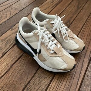 Nike 2021 Wmns Air Max Pre-Day Oatmeal